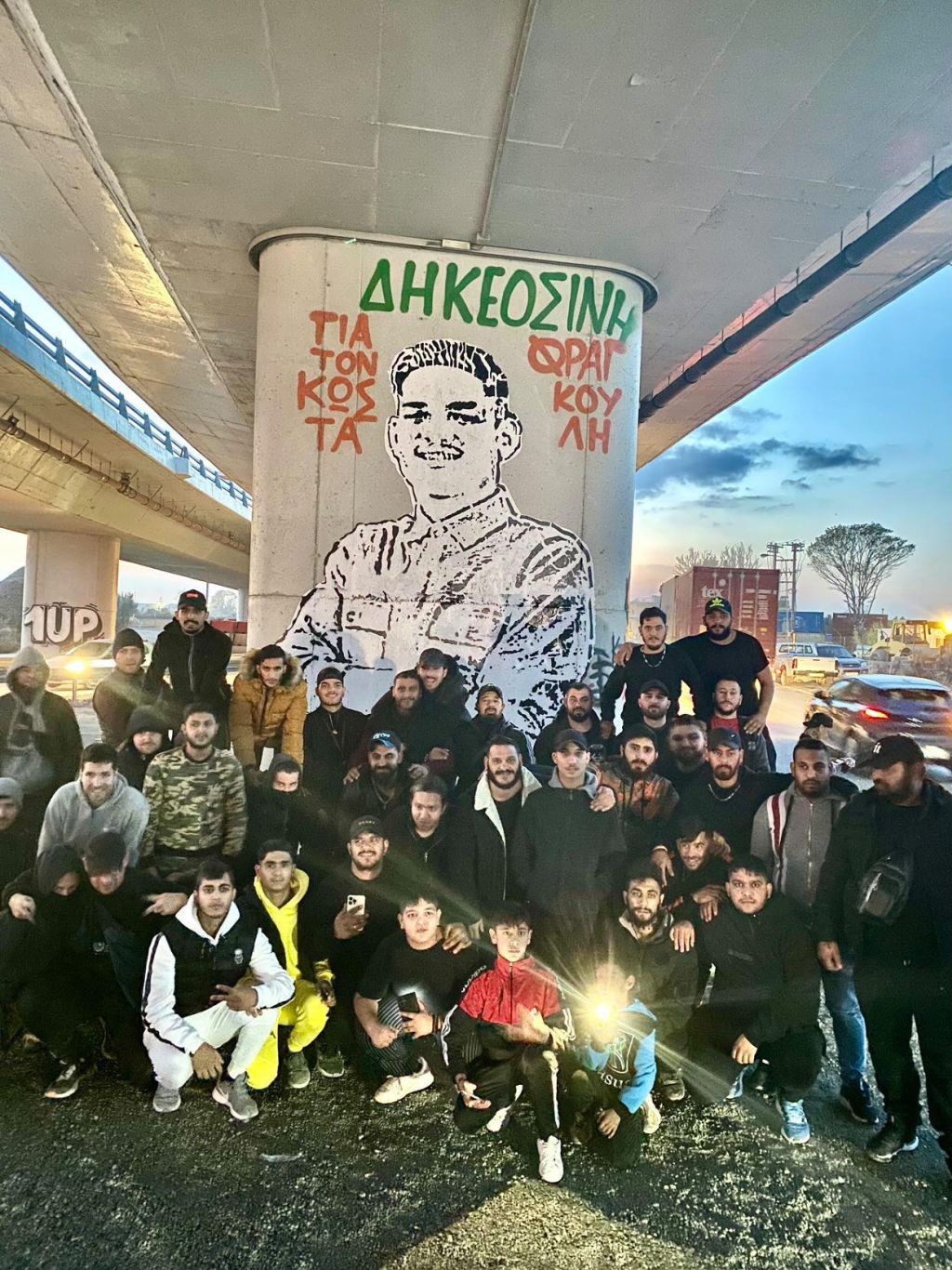 grafiti-kostas-fragkoulis-16xronos-roma-dolofonia.jpg