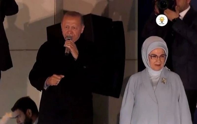 erdogan-emine-ekloges.jpg