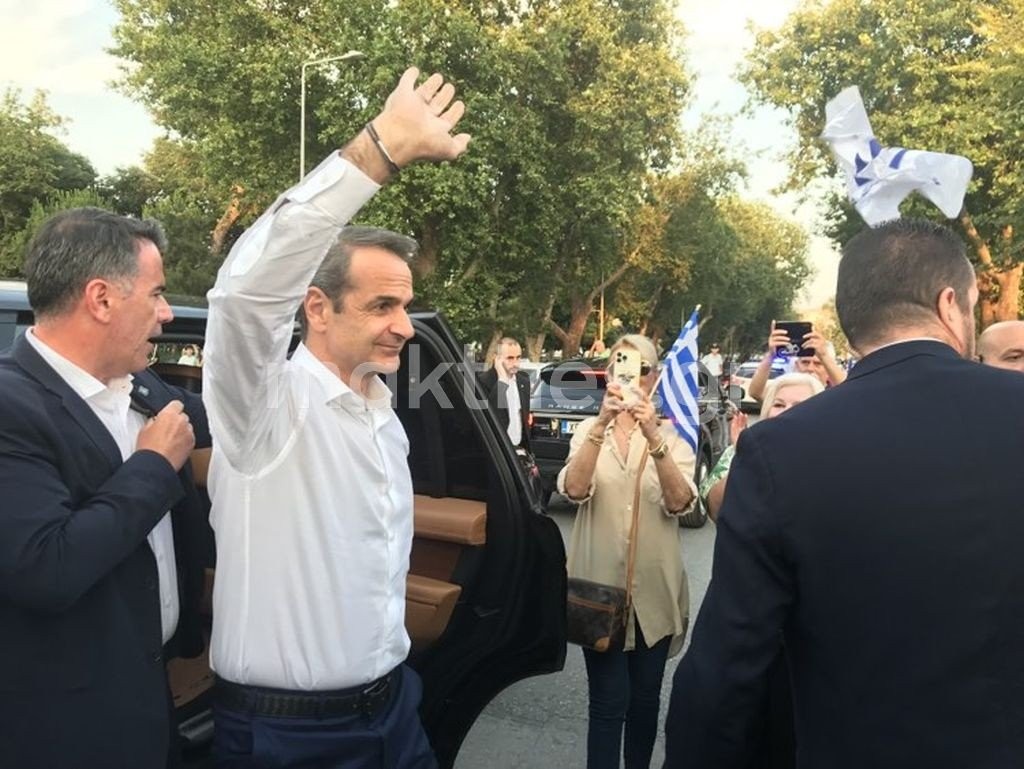 mitsotakis-omilia-thessaloniki-paralia-iounios-2023c.jpg