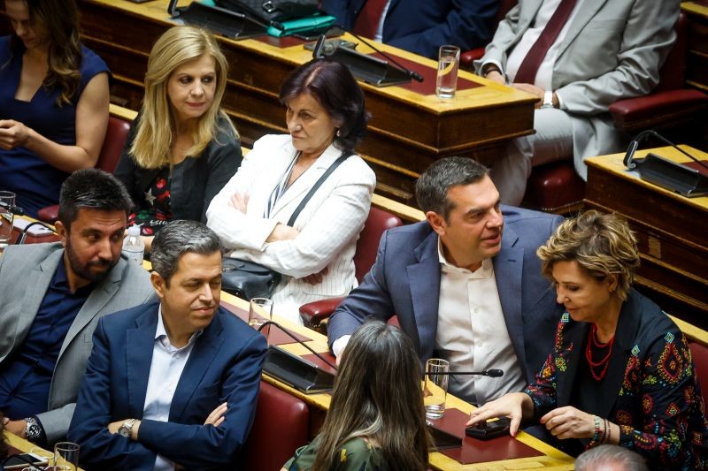 tsipras-vouli2.jpg