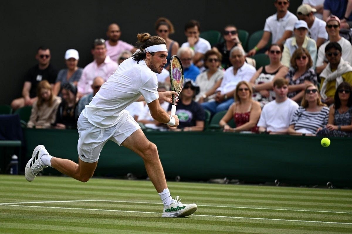 tsitsipas-wimbledon-0723a.jpg