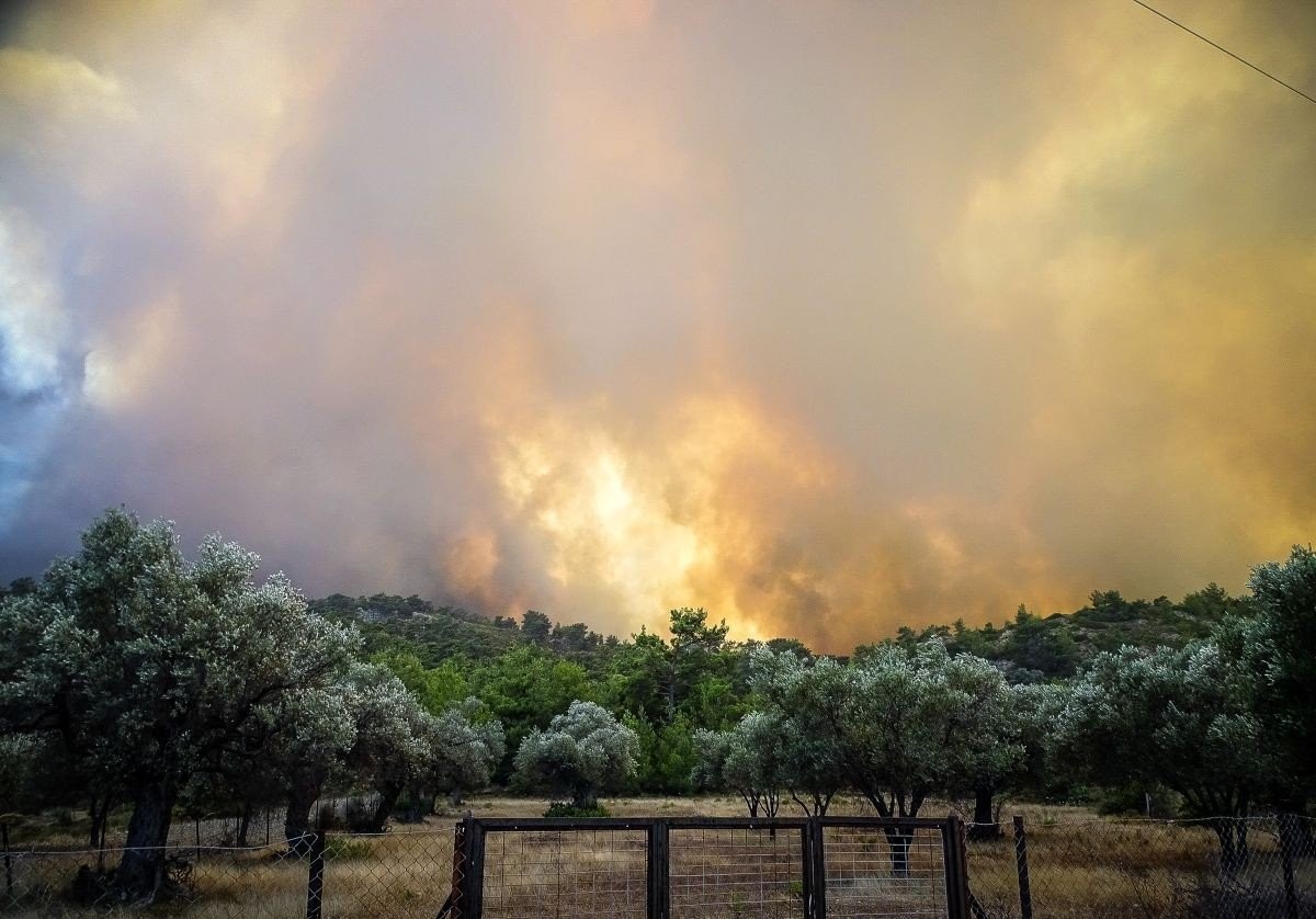 rodos-pyrkagia-ekkenoseis-iouliios-kiotari-lardos-glystra.jpg