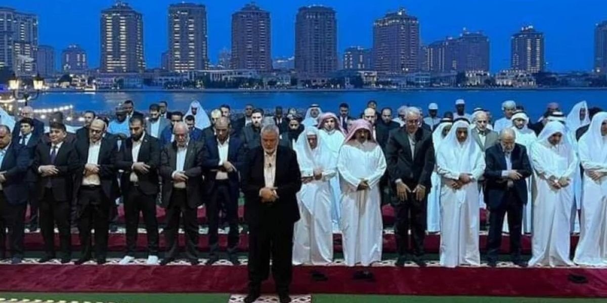 haniyeh-doha-mass-prayer-ambassadors.jpg