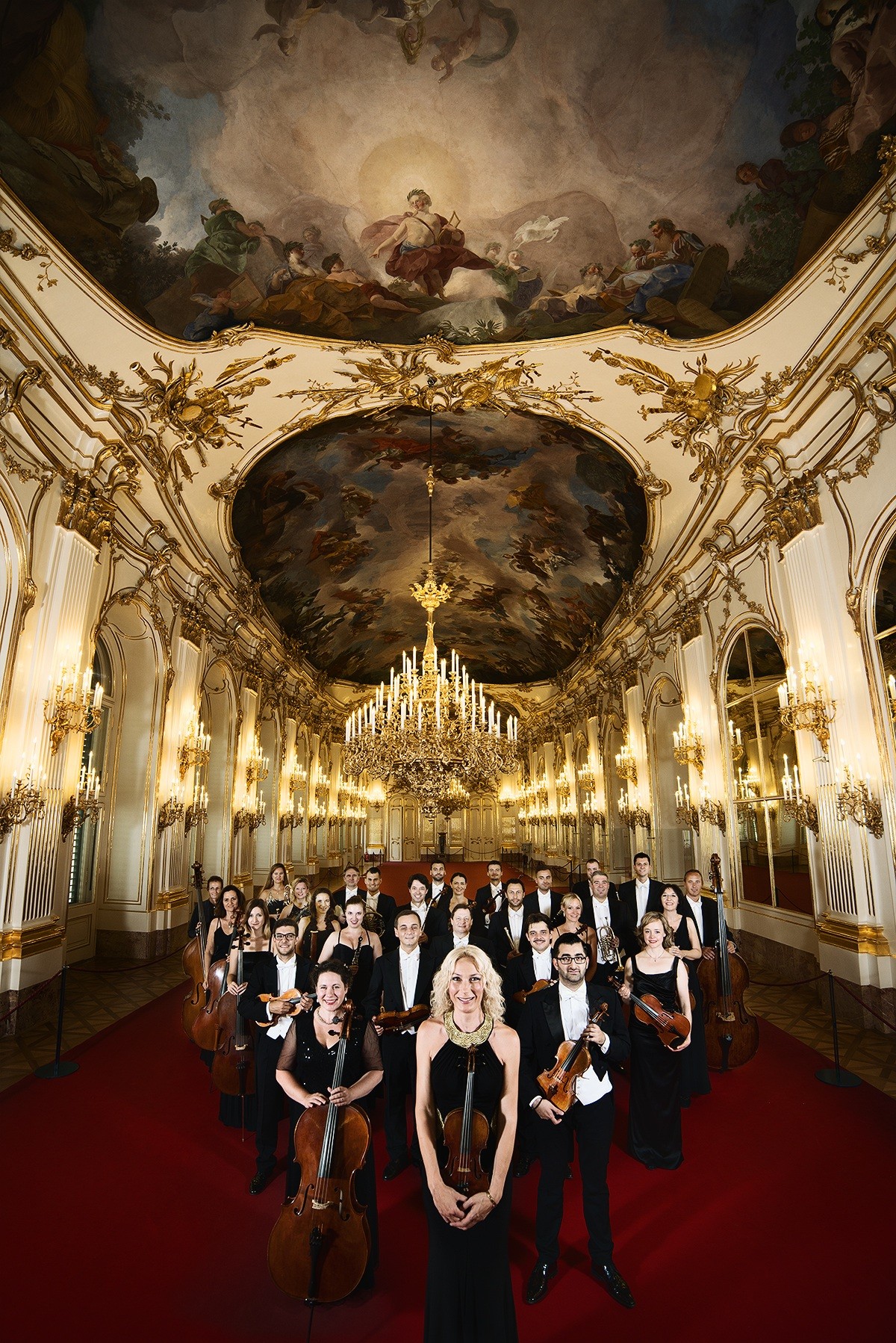 vienna-schloss-schoenbrunn-orchester1.jpg