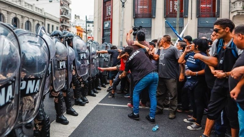 argentina-protests1.jpg