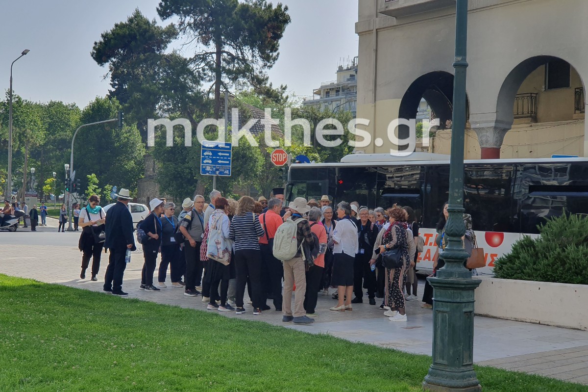 thessaloniki-touristes.jpg