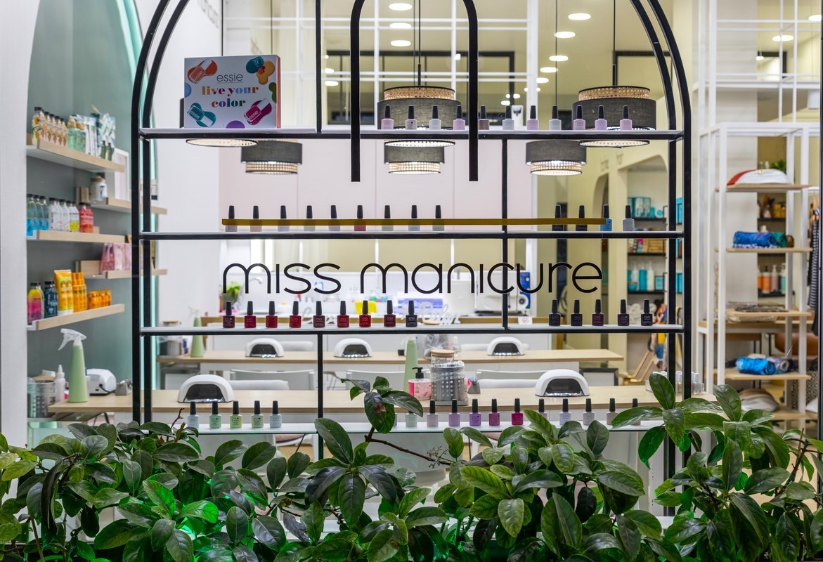 miss-manicure4.jpg