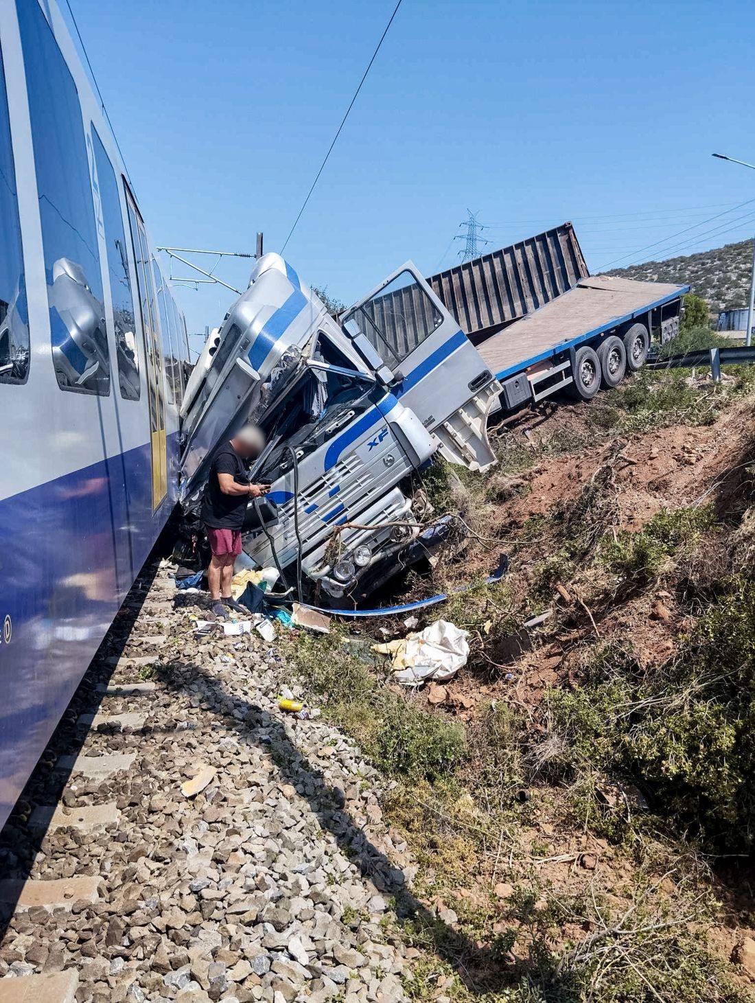 treno-fortigo-ntalika-atyxima-avlida-xalkida-ioulios-2024-2.jpg