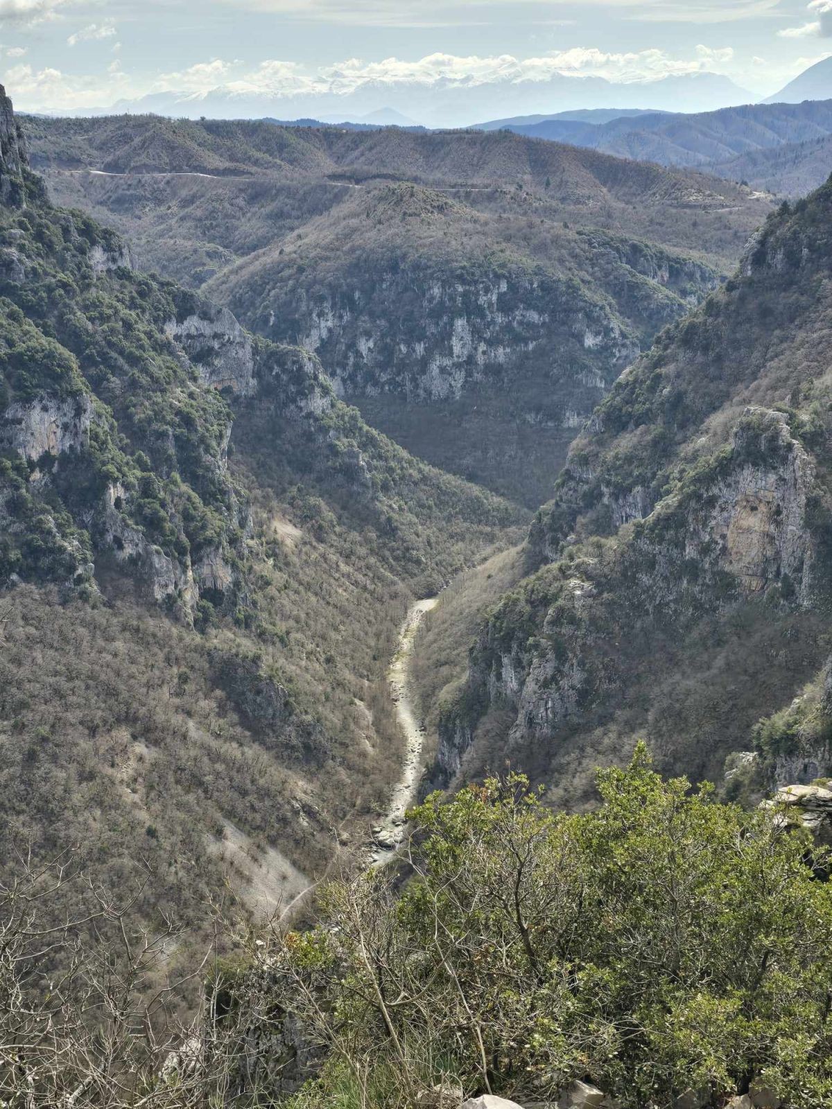 vikos-xaradra.jpg