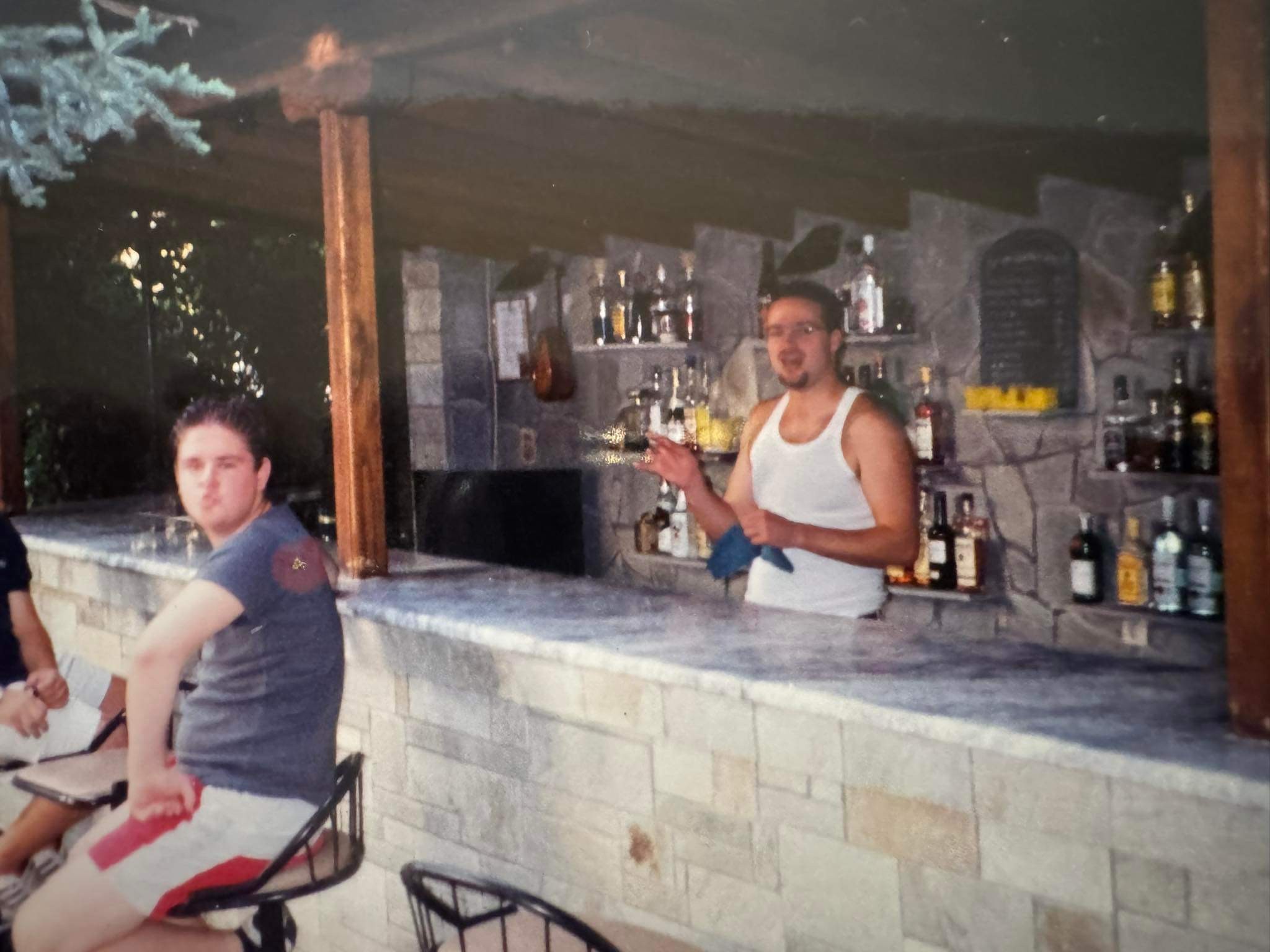 valianos-barman.JPG