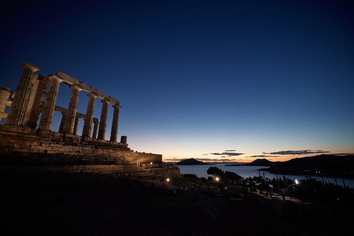 naos-poseidona-neos-fotismos-sounio-2024-0421.jpg