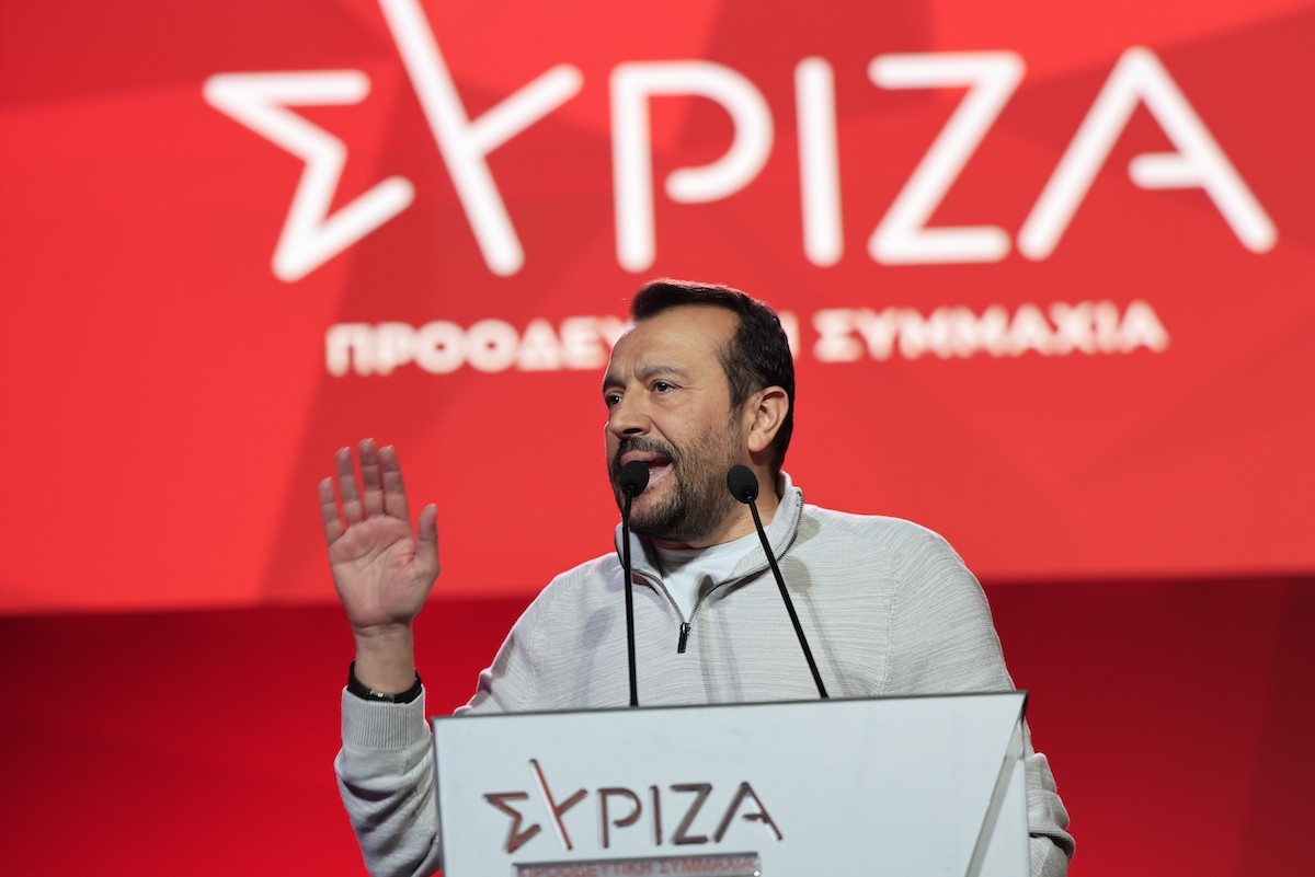 syriza-papas.jpg