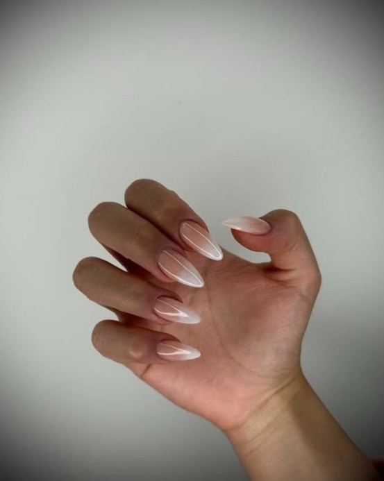 av-nails-studio8.jpg