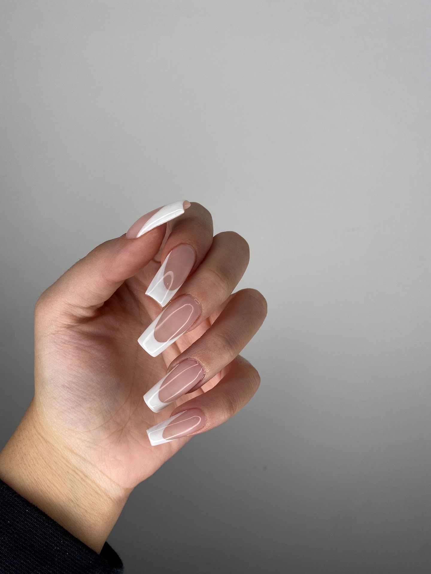 av-nails-studio9.jpg