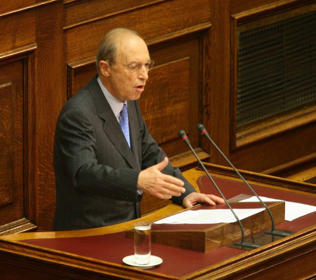 simitis-vouli-2006.jpg