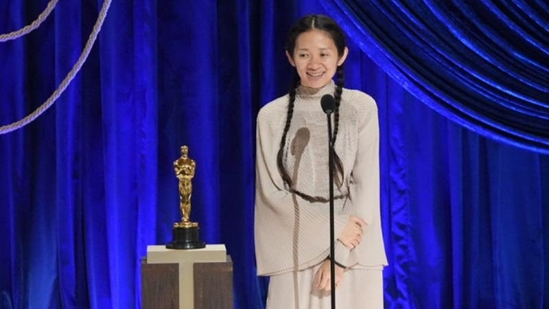 chloe-zhao-best-director-oscar-win.jpg