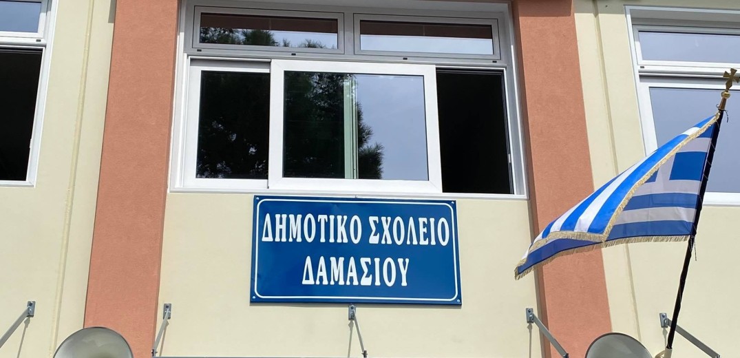 Στο σεισμόπληκτο Δαμάσι για το πρώτο κουδούνι ο πρωθυπουργός