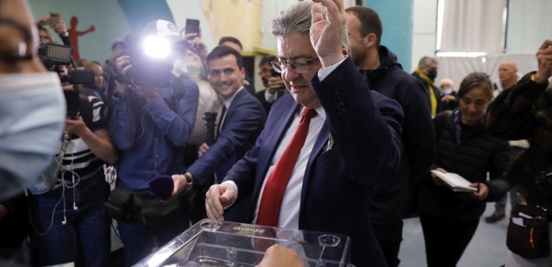 Γαλλικές εκλογές: Ανατροπή από τα επίσημα exit polls -Νίκη Μελανσόν, δεύτερος ο Μακρόν, τρίτη η Λεπέν&#33;