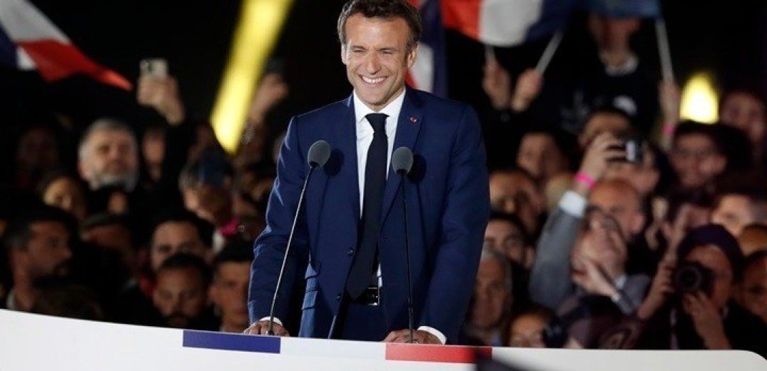 Γαλλία: Ο Εμανουέλ Μακρόν απορρίπτει κάθε ενδεχόμενο να παραιτηθεί από την προεδρία