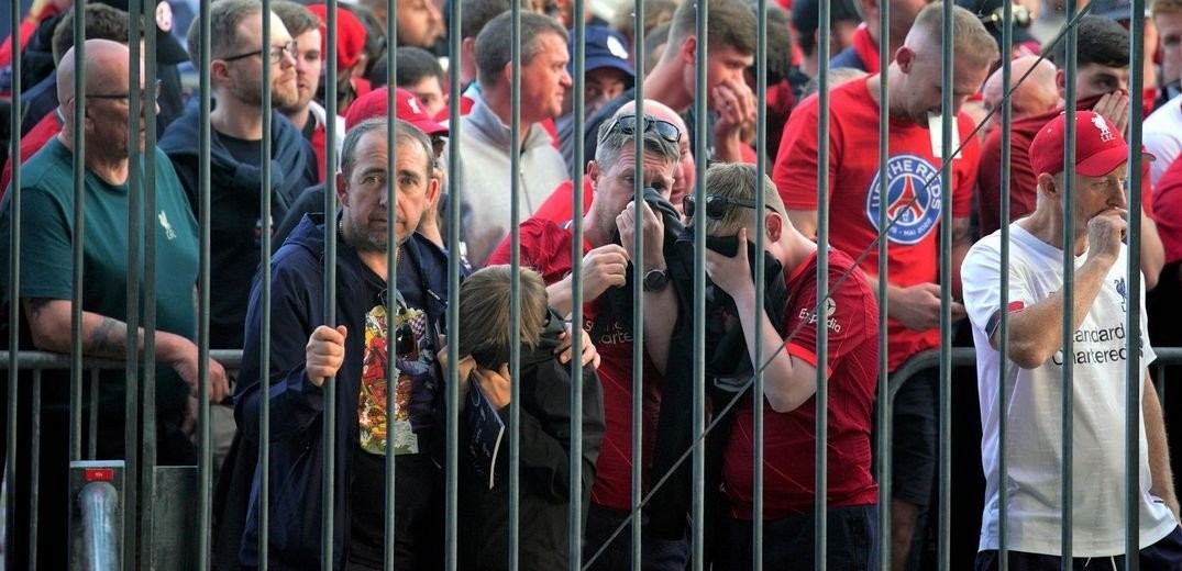 Το χάος στον τελικό του Champions League: Πλαστά εισιτήρια, μπλοκαρισμένα τουρνικέ και 39 συλλήψεις (βίντεο)