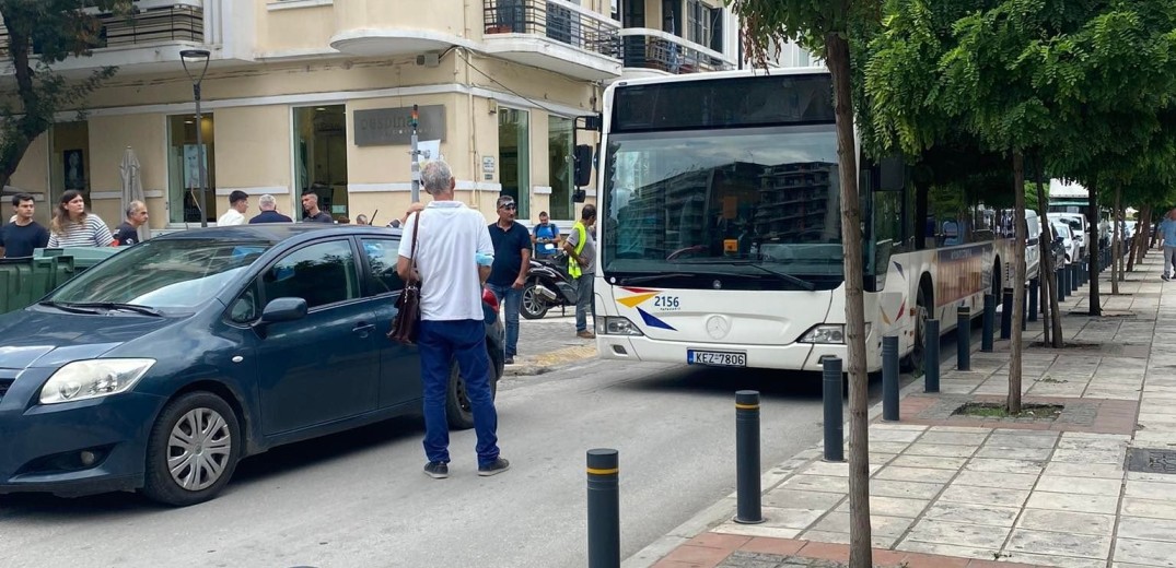 Θεσσαλονίκη: Aσυνείδητος οδηγός... ακινητοποίησε το κέντρο