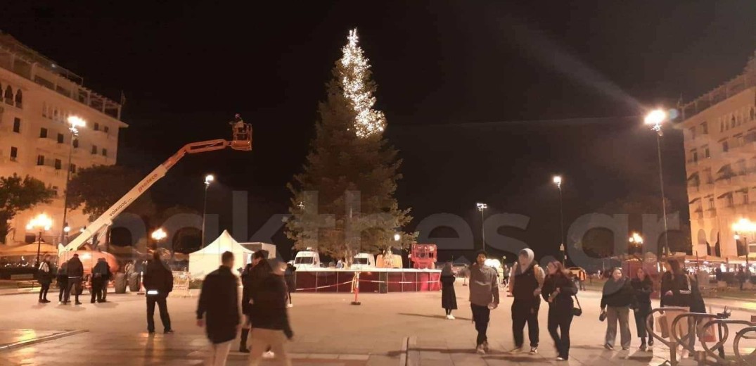 Πρόβα... Χριστουγέννων στην πλατεία Αριστοτέλους (βίντεο, φωτ.)