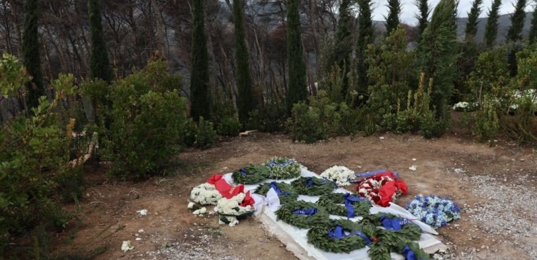 Τέως βασιλιάς Κωνσταντίνος: Σήμερα το τρισάγιο για τα εννιάμερα - Ισχυρή αστυνομική παρουσία στο Τατόι (φωτ.)