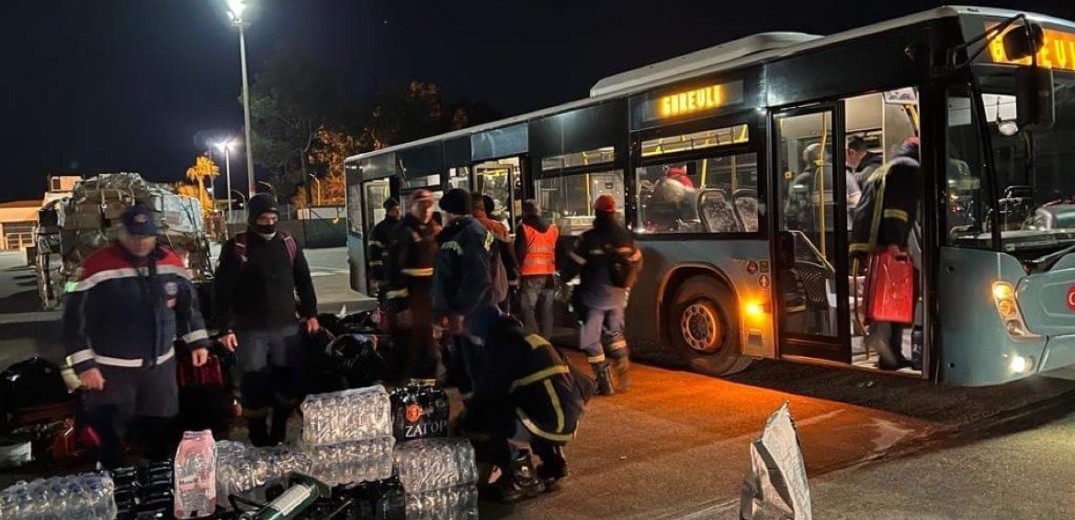 Σεισμός στη Τουρκία: 80 τόνους βοήθεια στέλνει η Ελλάδα (φωτ.)