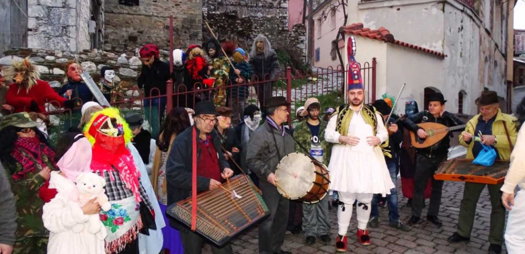 Ζωντανεύει σήμερα στην Αγιάσο Λέσβου το έθιμο της περικεφαλαίας (βίντεο)