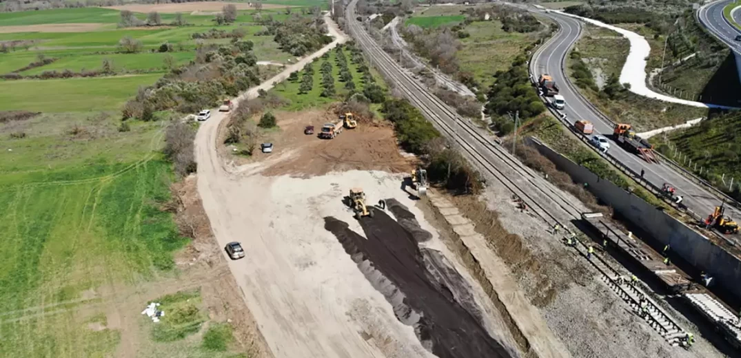 Τέμπη: Χημικό έλεγχο στα χώματα που μεταφέρθηκαν από τον τόπο της τραγωδίας διέταξε ο Εφέτης Ανακριτής