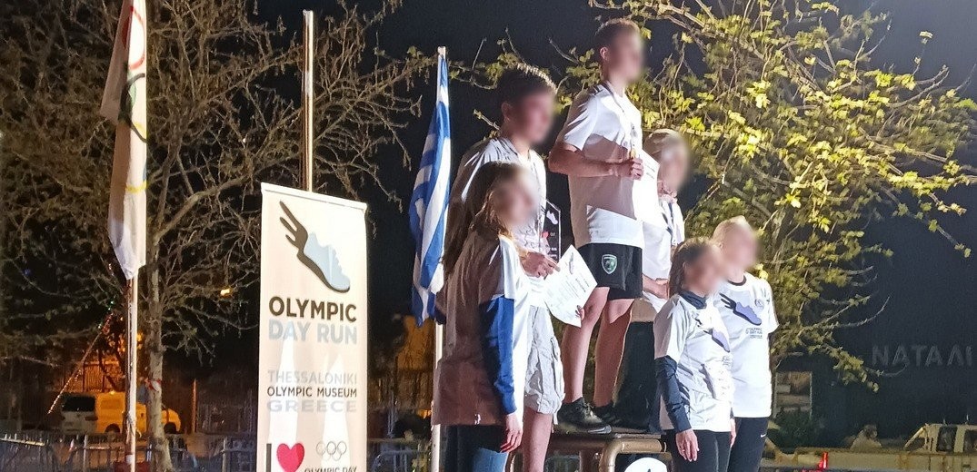 6ο Olympic Day Run: Δύο ασυνόδευτα προσφυγόπουλα έκλεψαν την παράσταση στη Θεσσαλονίκη