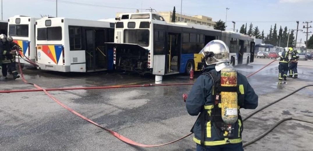 Θεσσαλονίκη: «Συναγερμός» για πυρκαγιά στο αμαξοστάσιο του ΟΑΣΘ στη Σταυρούπολη (βίντεο)