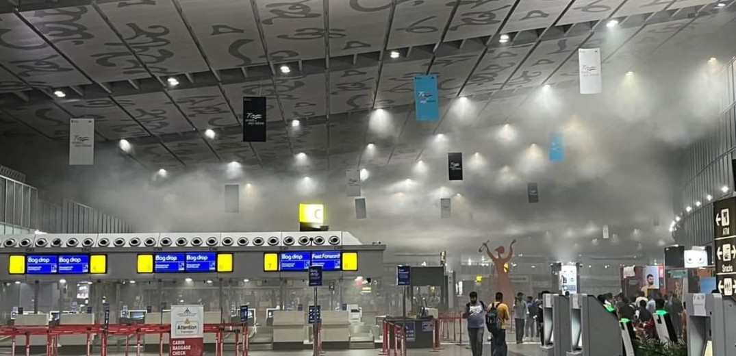 Ινδία: Συναγερμός στο αεροδρόμιο της Καλκούτας - Ξέσπασε φωτιά στο εσωτερικό (βίντεο)