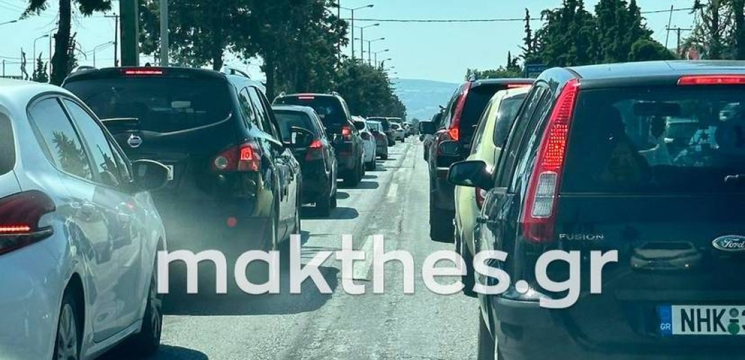 Θεσσαλονίκη: Μποτιλιάρισμα στην έξοδο προς Χαλκιδική - Στενάζει η Μουδανίων