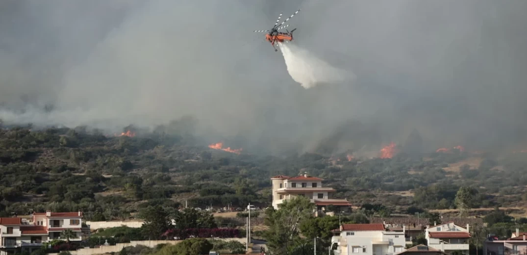 Τέσσερα canadair από τη Γαλλία και την Ιταλία θα συνδράμουν στην κατάσβεση των πυρκαγιών