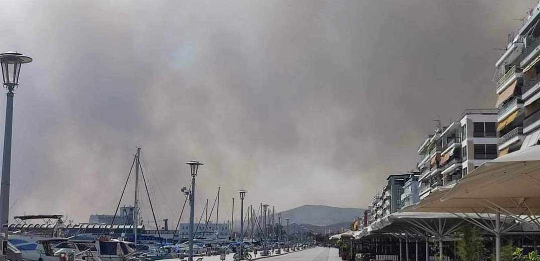 Ανοίγει τον εκθεσιακό πολυχώρο ο δήμος Βόλου για τη φιλοξενία των πυρόπληκτων