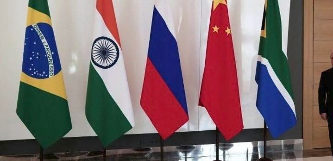 Ηγέτης χώρας των BRICS δηλώνει: Πούτιν και Ζελένσκι δεν είναι έτοιμοι για ειρήνη