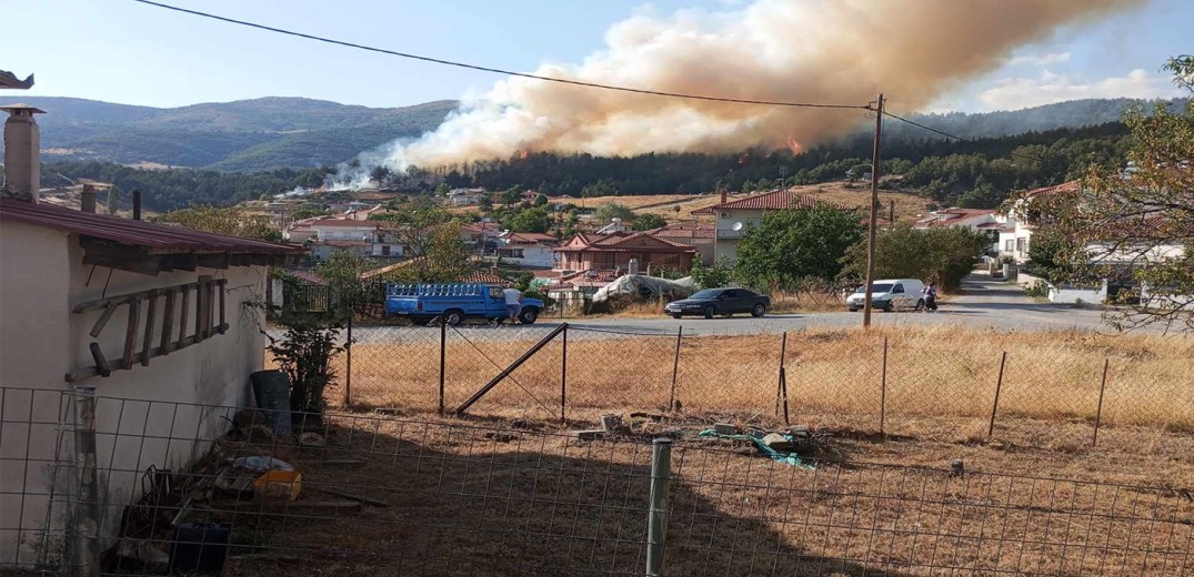 Υπό έλεγχο η φωτιά στη Δεσκάτη Γρεβενών