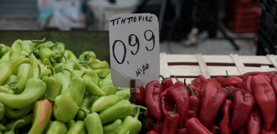 Φρούτα και λαχανικά εισαγωγής και με φυτοφάρμακα στο τραπέζι των Ελλήνων