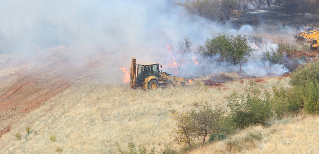 Καβάλα: Σε επιφυλακή οι πυροσβεστικές δυνάμεις για τις αναζωπυρώσεις