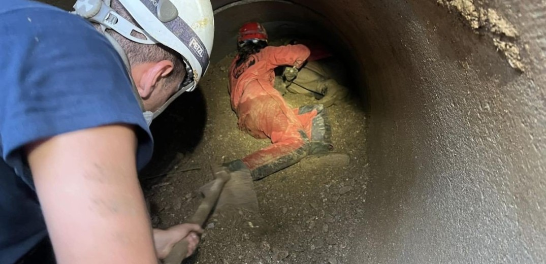 Βόλος: Ψάχνουν στα φρεάτια  και κοίτες τον 42χρονο που παρασύρθηκε στο ρέμα της Αγίας Αικατερίνης (βίντεο)