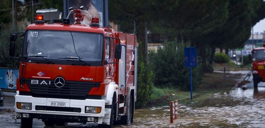 Κακοκαιρία «Atena»: 154 κλήσεις έλαβε το Κέντρο Επιχειρήσεων της Πυροσβεστικής σε Αττική, Καβάλα και Χίο