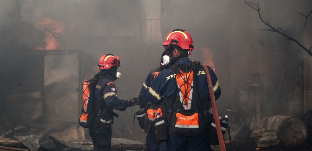 Β. Κικίλιας: 4.500 νέα σετ εξοπλισμού για τους εθελοντές πυροσβέστες