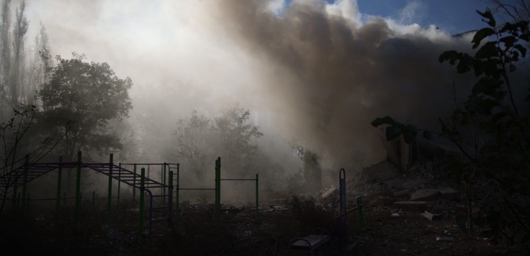 Η Ουκρανία κατηγορεί τη Ρωσία ότι βομβαρδίζει «εσκεμμένα» «κατοικημένες» περιοχές