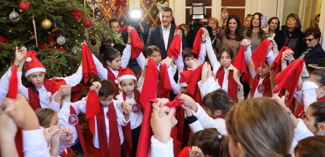 Κάλαντα, παραδοσιακά τραγούδια και ευχές ακούστηκαν στην Περιφέρεια Κεντρικής Μακεδονίας (φωτ.)