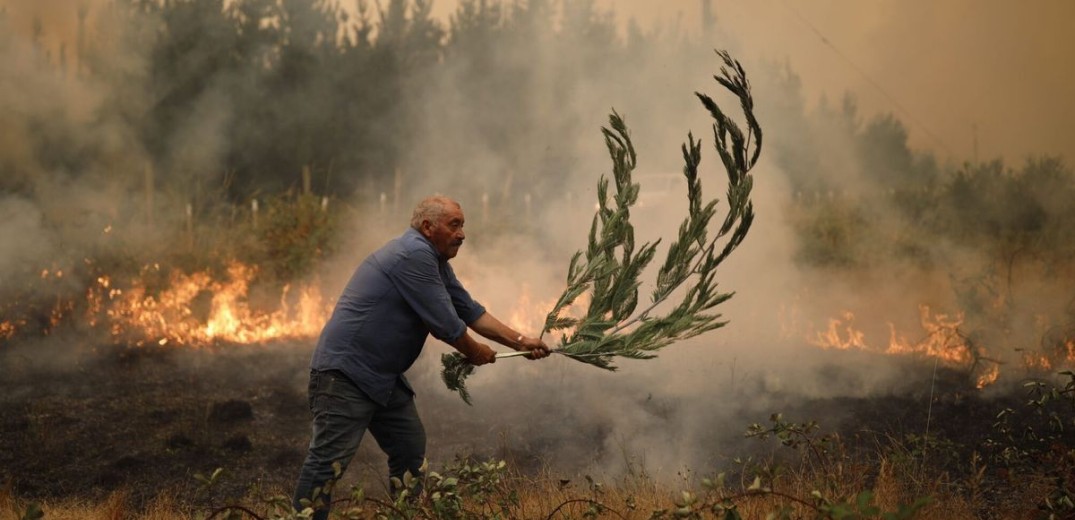 Πυρκαγιά σε χαμηλή βλάστηση στον Βρανά Μαραθώνα Αττικής