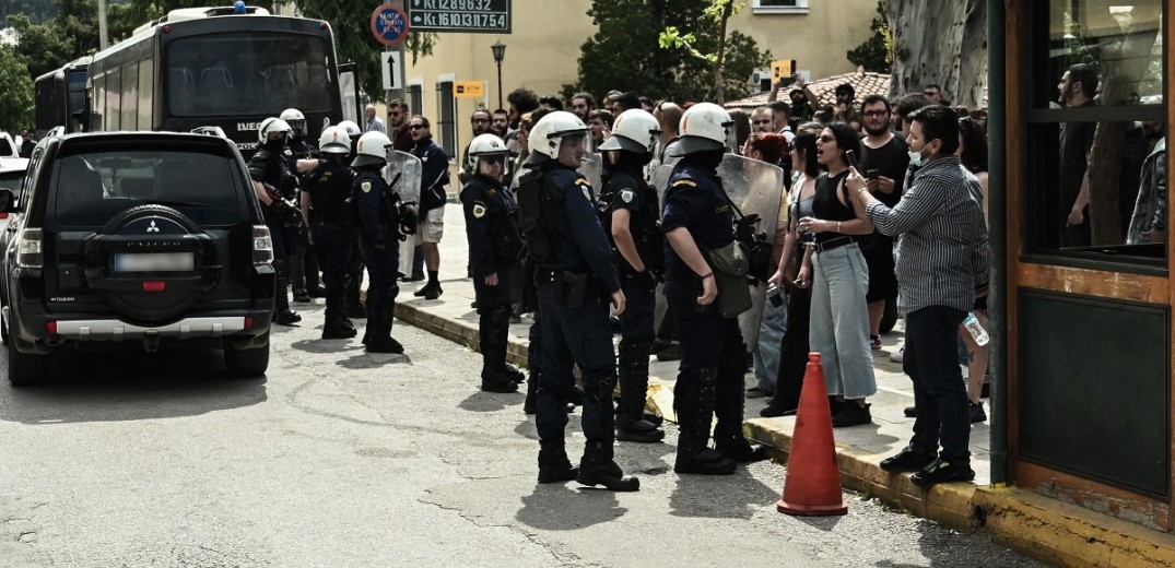 Άγιοι Ανάργυροι - Προφυλακίστηκε ο δολοφόνος της 28χρονης: «Δεν θυμάμαι τίποτα, σήμερα έμαθα ότι της έκανα κακό»