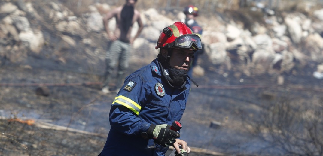 Πυροσβεστική: Πολύ δύσκολη η σημερινή μέρα - Κάθε 10 λεπτά ξεκινάει μια πυρκαγιά (βίντεο)