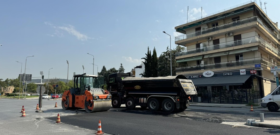 Θεσσαλονίκη: Σε εξέλιξη οι εργασίες ασφαλτόστρωσης στην Αγίου Δημητρίου (φωτ.)