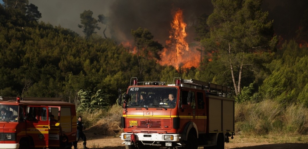 Στο «κόκκινο» το Σάββατο ο κίνδυνος πυρκαγιάς σε Αττική, Πελοπόννησο και Στερεά Ελλάδα